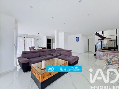 /international/fr/bourgbarre-brittany-310108598986/