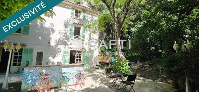/international/fr/cotignac-provence-alpes-cote-d-azur-310108729331/