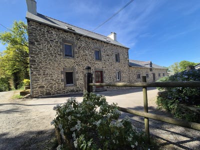 /international/fr/plussulien-brittany-310107587697/