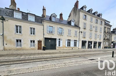 /international/fr/orleans-centre-val-de-loire-310097150085/