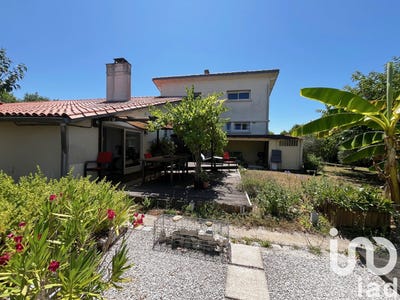/international/fr/barbezieux-saint-hilaire-charente-310101486021/?lang=id