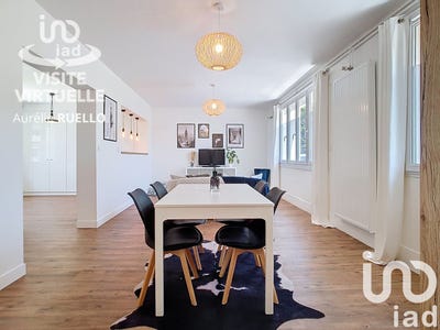/international/fr/tours-centre-val-de-loire-310100437782/