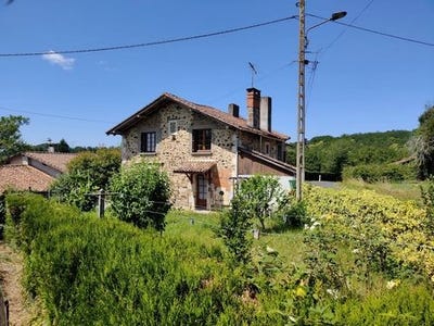 /international/fr/roussines-charente-120084740531/?lang=zh-cn