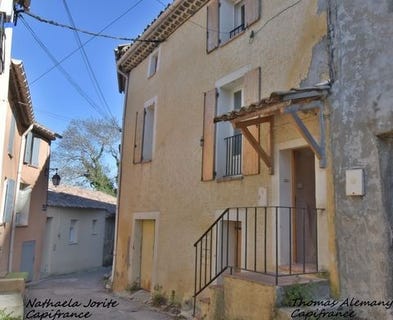 /international/fr/les-mees-provence-alpes-cote-d-azur-120097718071/