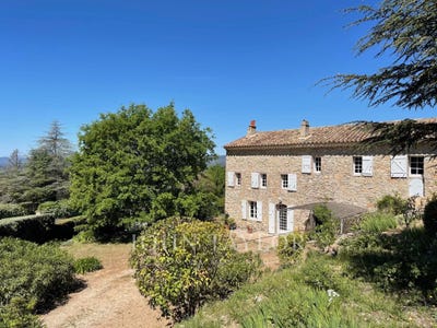 /international/fr/le-beausset-provence-alpes-cote-d-azur-310105241988/