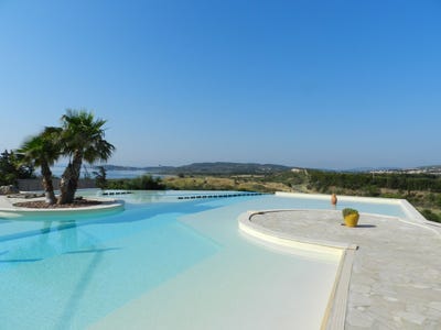 /international/fr/narbonne-languedoc-roussillon-310101160022/?lang=en