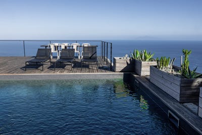 /international/fr/brando-corsica-310108954474/