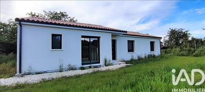 /international/fr/saint-aigulin-charente-310107576732/