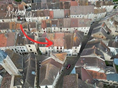 /international/fr/saint-gengoux-le-national-burgundy-310101378885/