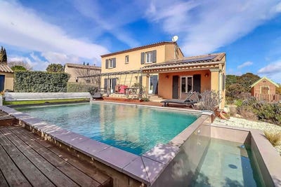 /international/fr/arpaillargues-et-aureillac-languedoc-roussillon-310099973529/