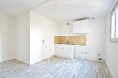 /international/fr/la-menitre-pays-de-la-loire-310107555737/