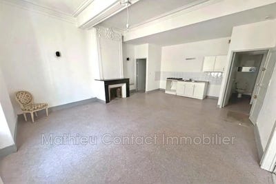 /international/fr/nimes-languedoc-roussillon-310106598599/