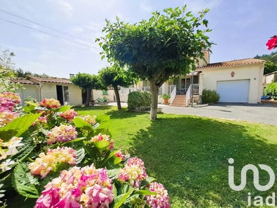 /international/fr/le-poujol-sur-orb-languedoc-roussillon-310101081347/