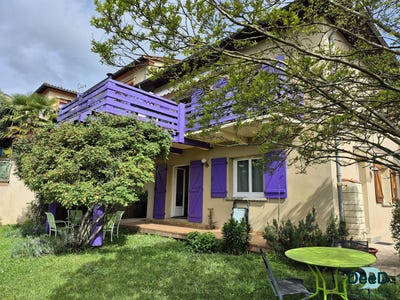/international/fr/montrejeau-midi-pyrenees-310107450122/