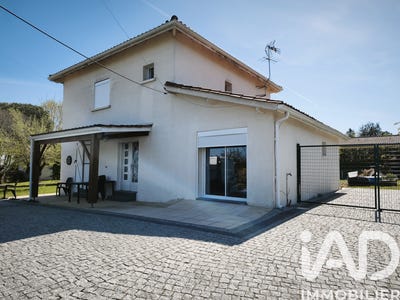 /international/fr/guitres-charente-310107443352/