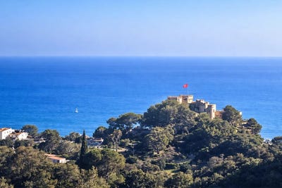 /international/fr/villefranche-sur-mer-provence-alpes-cote-d-azur-310106913601/