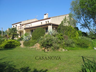 /international/fr/saussines-languedoc-roussillon-310108953765/