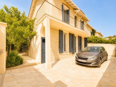/international/fr/le-cannet-provence-alpes-cote-d-azur-310110359240/