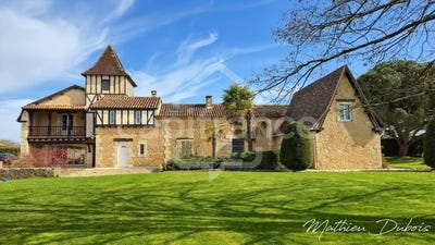 /international/fr/veyrines-de-vergt-aquitaine-310106506509/