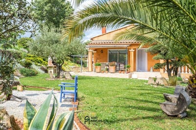 /international/fr/vezenobres-languedoc-roussillon-310108057294/