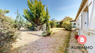/international/fr/jard-sur-mer-pays-de-la-loire-310108602848/