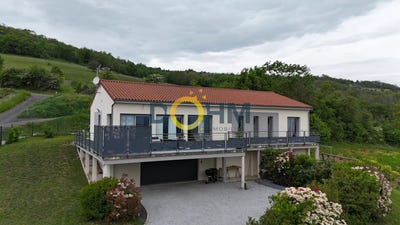 /international/fr/issoire-auvergne-310107772959/