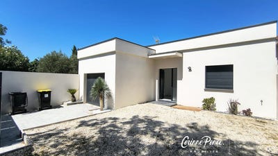 /international/fr/garons-languedoc-roussillon-310106799206/