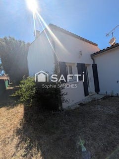 /international/fr/le-grand-village-plage-charente-310099711730/