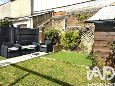 /international/fr/laval-pays-de-la-loire-310108600349/
