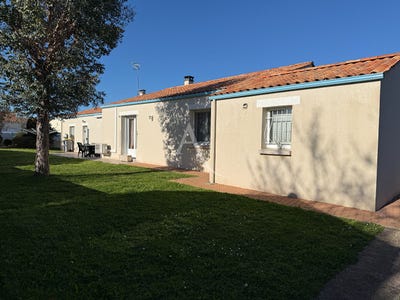 /international/fr/angles-pays-de-la-loire-310106686521/
