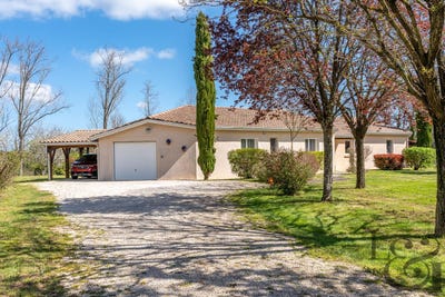 /international/fr/casseneuil-aquitaine-310100285364/