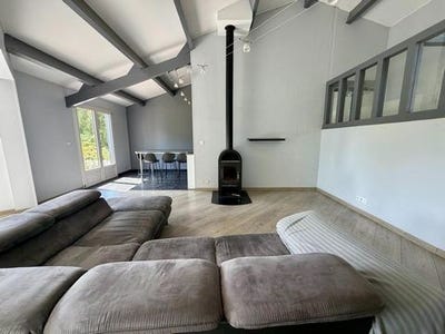 /international/fr/la-creche-charente-310104800915/