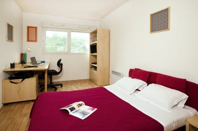 /international/fr/poitiers-charente-310106408380/