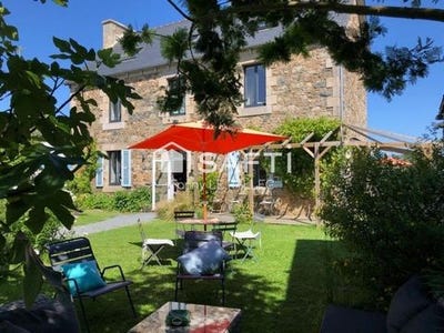 /international/fr/plougrescant-brittany-310105683411/