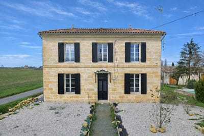 /international/fr/saint-emilion-aquitaine-310108633426/