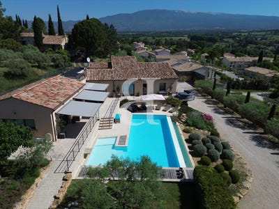 /international/fr/mormoiron-provence-alpes-cote-d-azur-310119798349/