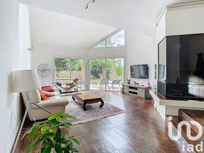 /international/fr/le-plessis-trevise-ile-de-france-310101132432/