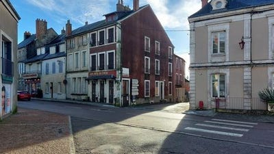 /international/fr/chateau-chinon-ville-burgundy-310104043581/