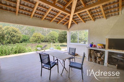 /international/fr/castello-di-rostino-corsica-310109015008/