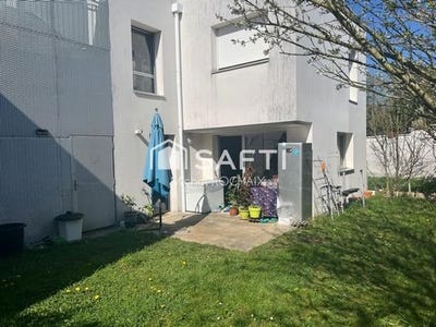 /international/fr/saint-jacques-de-la-lande-brittany-310108187910/
