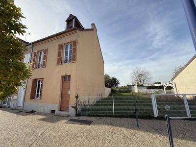 /international/fr/bellerive-sur-allier-auvergne-310098891150/