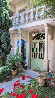 /international/fr/saintes-charente-310104467325/
