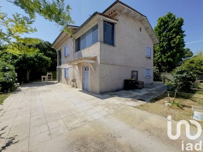 /international/fr/bernis-languedoc-roussillon-310100555577/