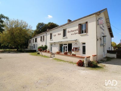 /international/fr/veuzain-sur-loire-centre-val-de-loire-310103614615/