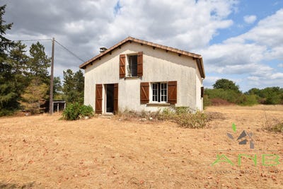 /international/fr/javerlhac-et-la-chapelle-saint-robert-aquitaine-310105535233/