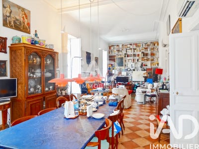 /international/fr/nimes-languedoc-roussillon-310108484237/