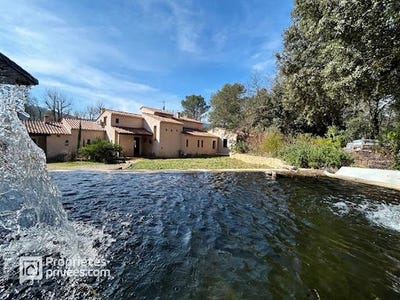 /international/fr/saint-maximin-la-sainte-baume-provence-alpes-cote-d-azur-310101104636/?lang=en