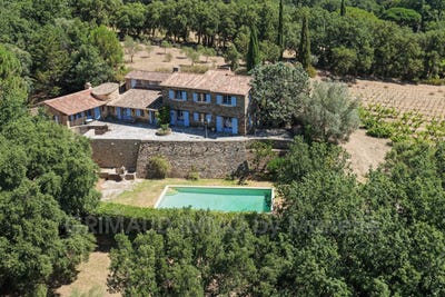 /international/fr/la-garde-freinet-provence-alpes-cote-d-azur-310120031718/