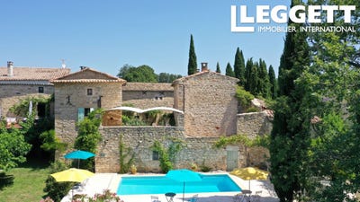 /international/fr/barjac-midi-pyrenees-310109239274/