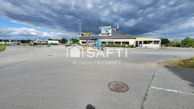 /international/fr/doue-la-fontaine-pays-de-la-loire-120093304539/